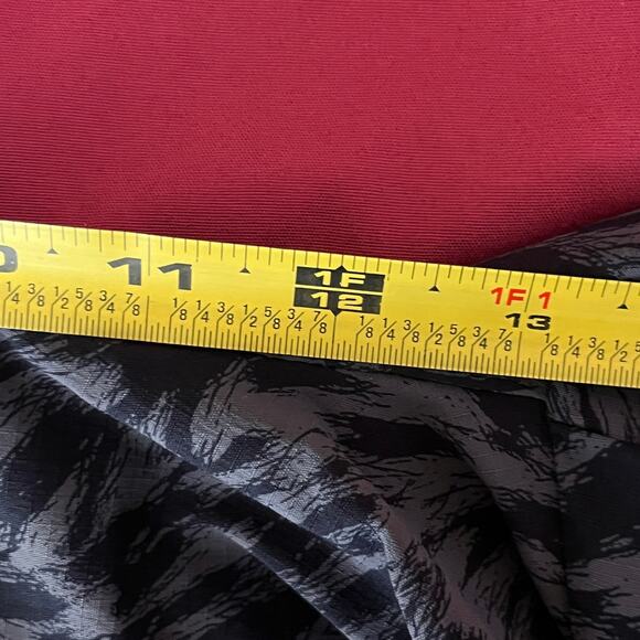 Athleta Women's Trekkie North Short Printed Short Lynx Navy Blue Pockets Size 22 - Picture 7 of 8